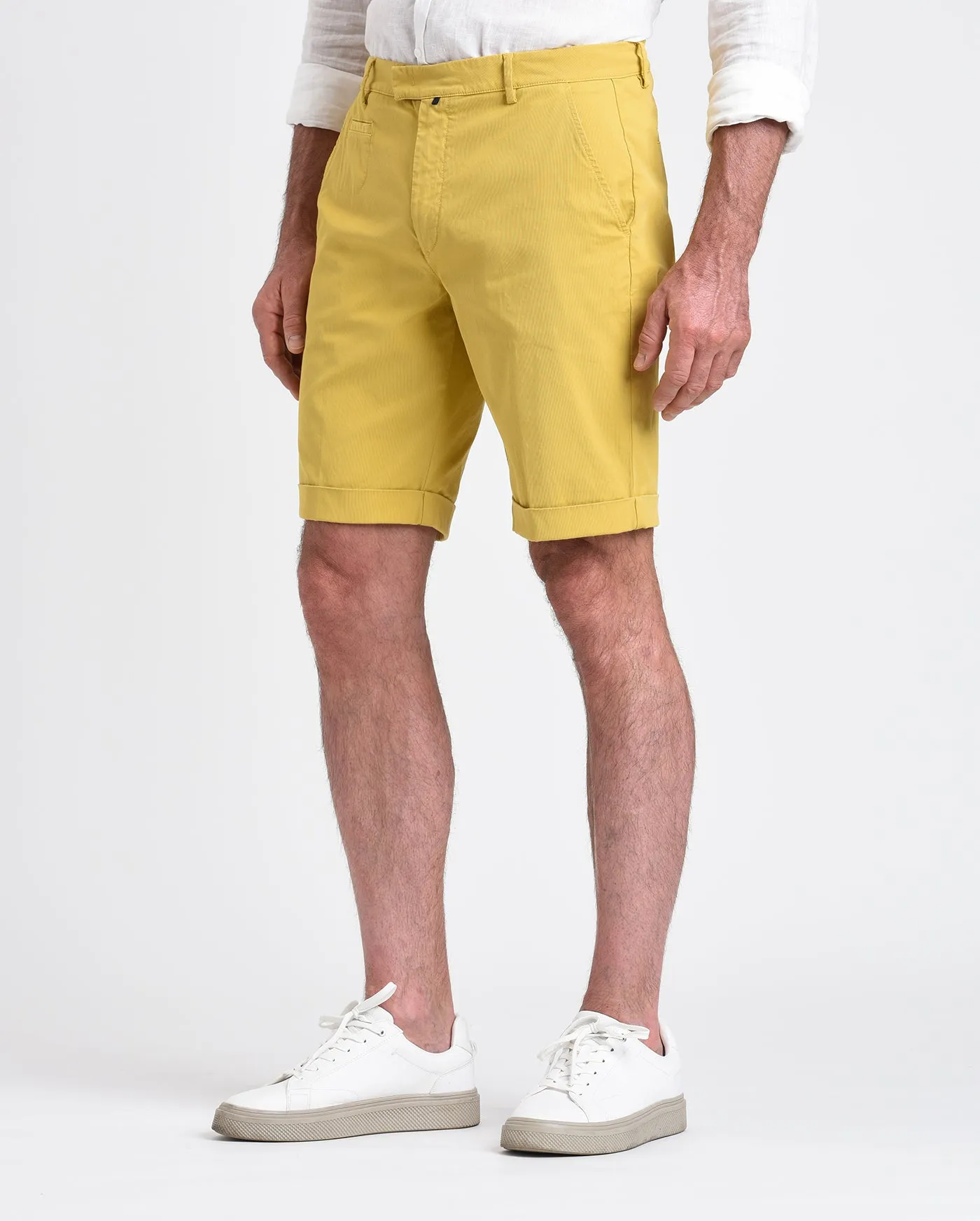 Bermuda in cotone leggero giallo ocra