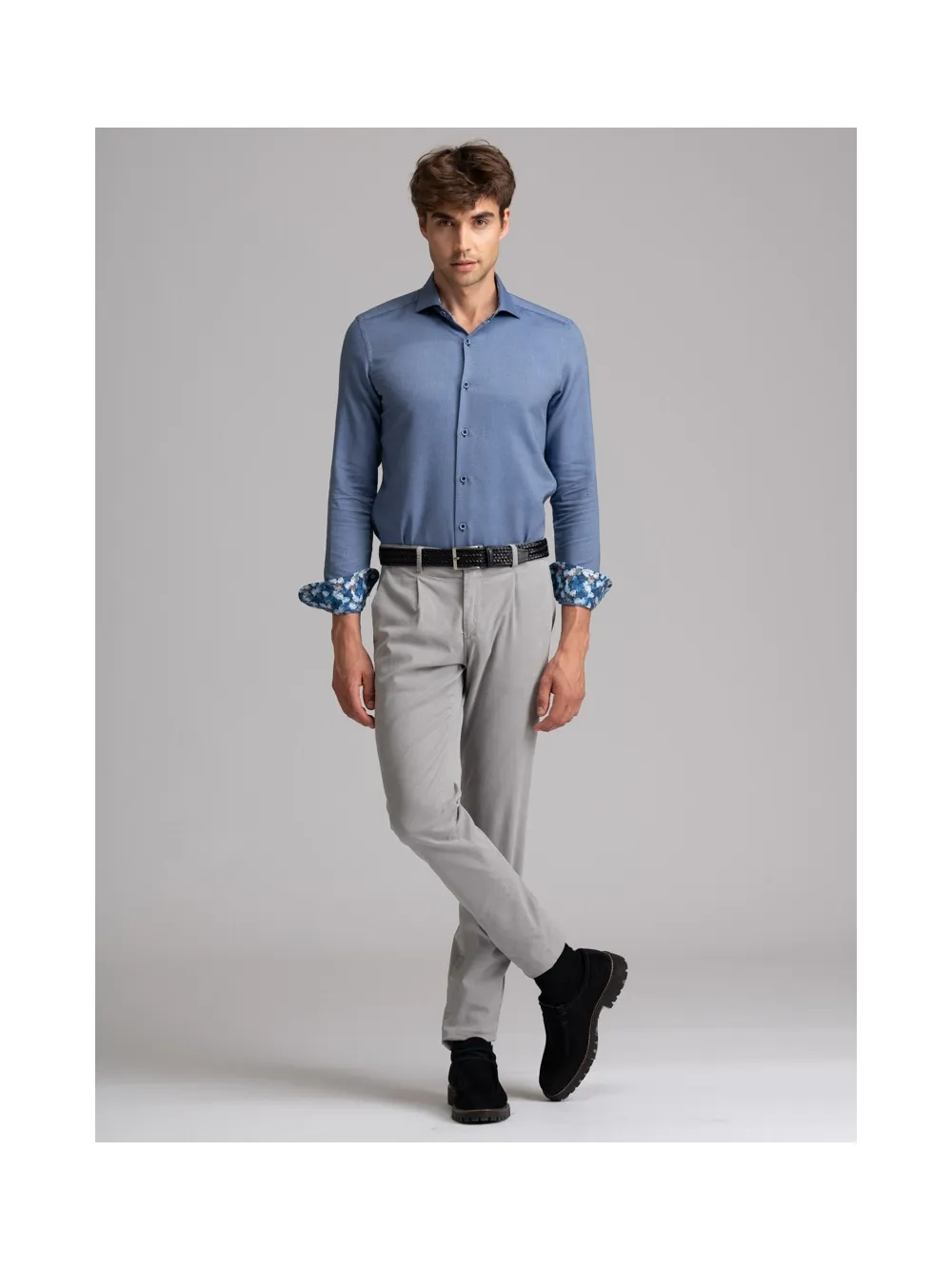 Camicia uomo blu avio armaturata collo semi francese