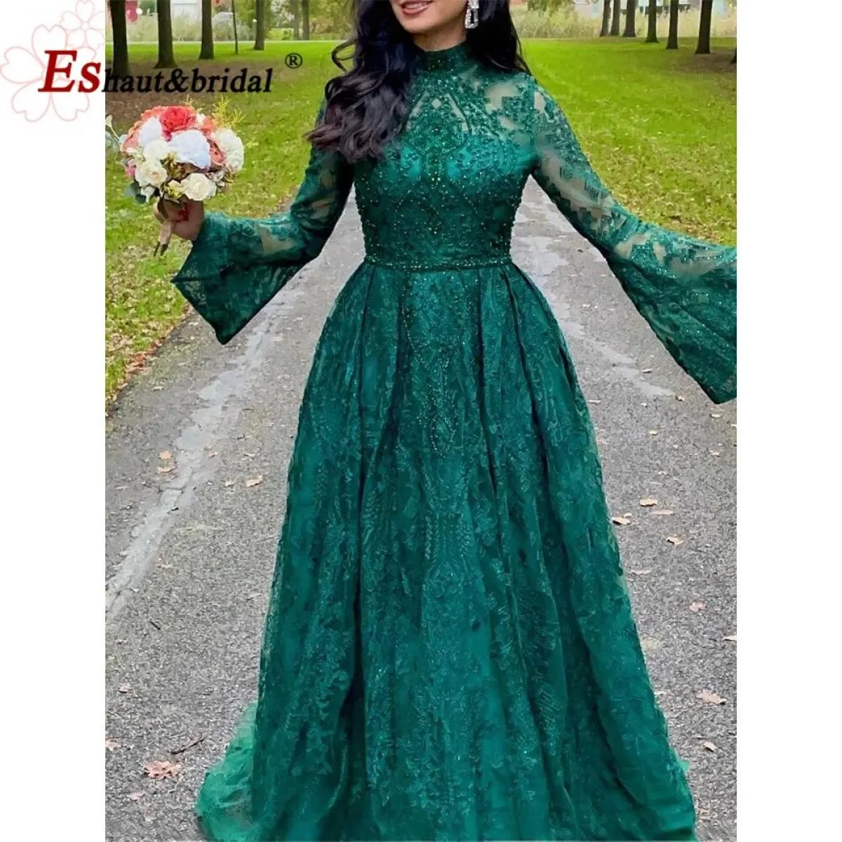 Eleganti abiti da sera da sera verde smeraldo musulmani 2023 collo alto in pizzo di cristallo maniche lunghe Aline formale ballo