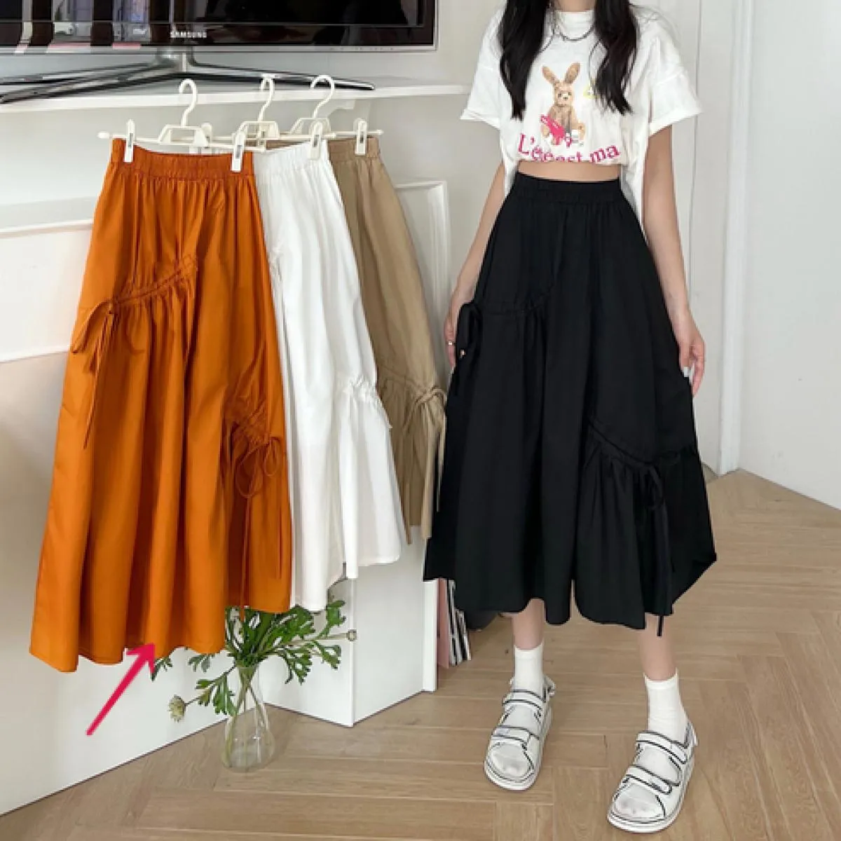 Gonne a metà polpaccio Donna Solid Estate Nuovo arrivo Design irregolare Vita alta Elegante Amici Shirring Jupe Femme Streetwear