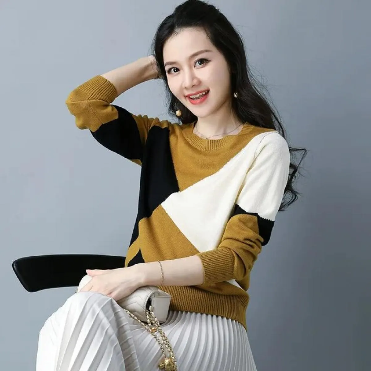 Moda elegante O Collo Splicing Colori a contrasto Pullover lavorato a maglia per le donne 2023 Nuovi maglioni lunghi Top a manic
