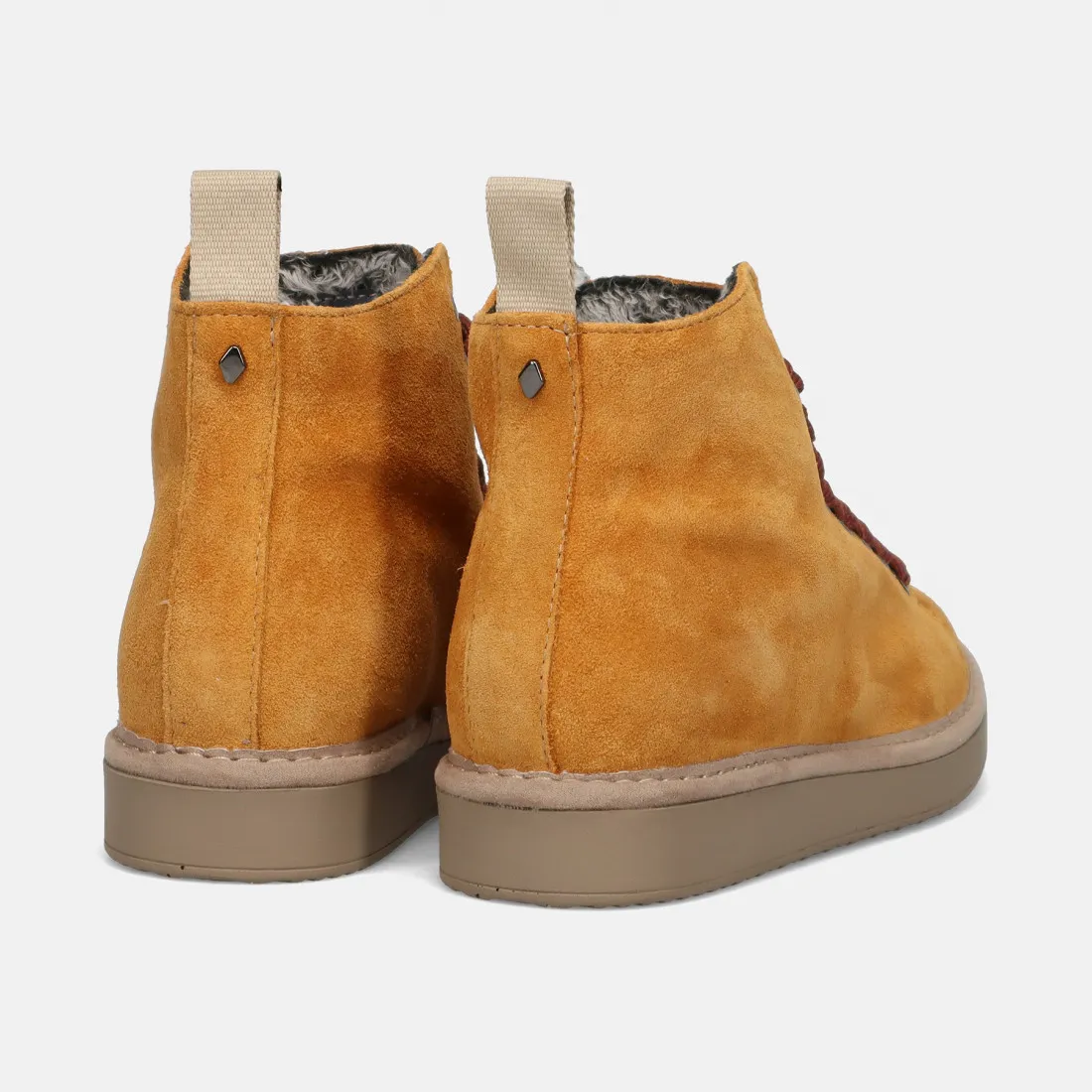 Polacchini uomo Panchic P01 giallo curry in suede con lacci cognac